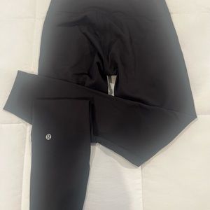Lululemon WunderTrain Capri